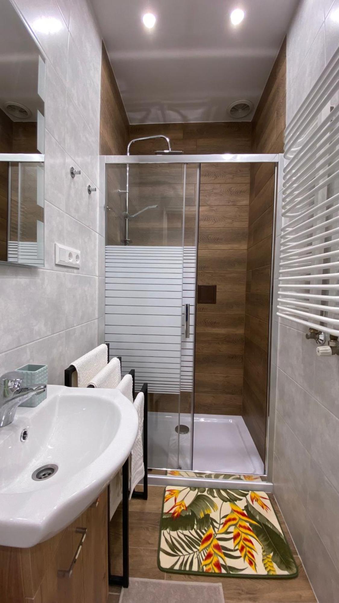 Lublinbnb - Exclusive Family Apartment ------ In The Heart Of Lublin -------------------------------- Bedroom & Living Room & Kitchen Exterior photo